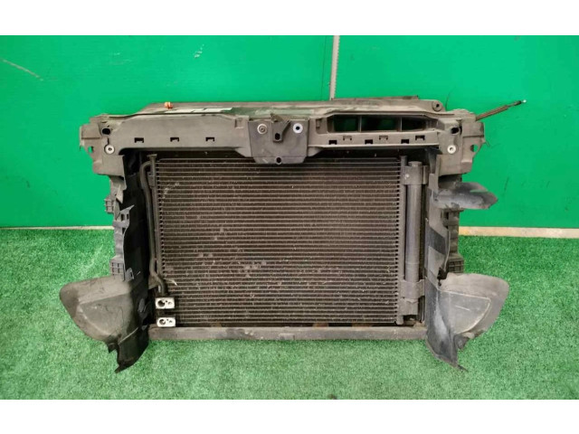 Радиатор охлаждающей жидкости Volkswagen Jetta V 2005 - 2010 года