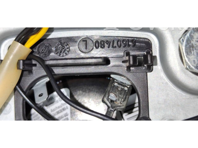 Подушка безопасности водителя 1Z0880201AH Skoda Octavia Mk2 (1Z)