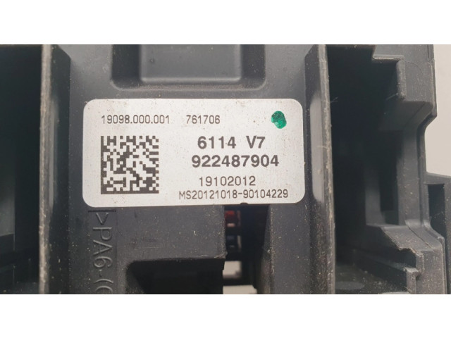 Pojistková skříňka 922487904 BMW 1 F20 F21 2012