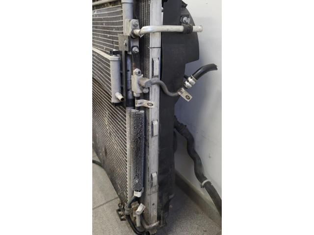 Комплект радиатора Land Rover Range Rover Velar 2017 - года CPLA19C600AE, CFLA19E839AG