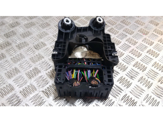 Блок предохранителей F1BT14A005YPA Ford Fiesta