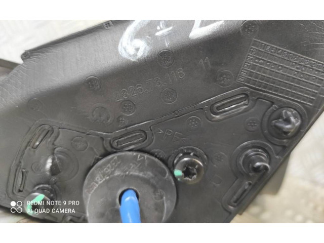 Zpětné zrcátko Peugeot 208 2021