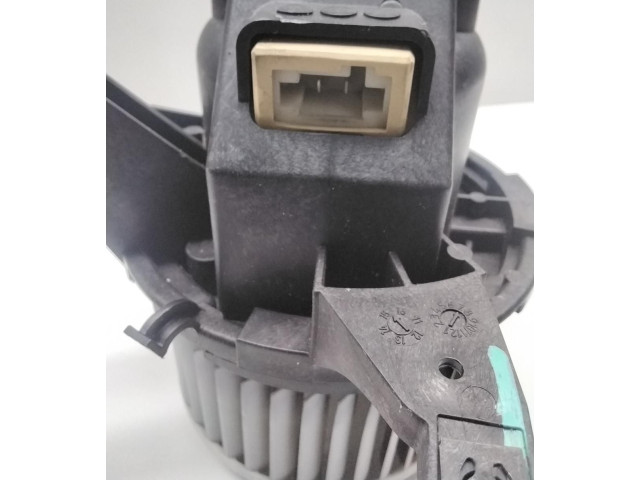 Вентилятор печки    77366898, 1D4230000   Fiat 500L