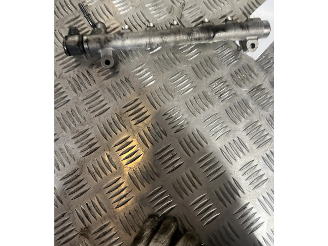 Топливная рампа 31303612   Volvo XC90  