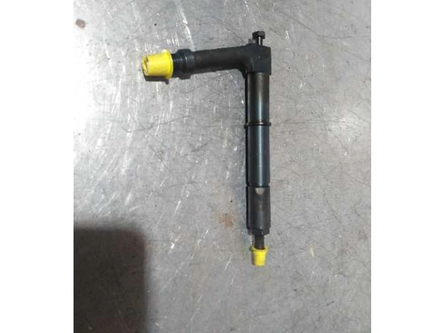 Vstřikovač Nissan Almera Tino YD22