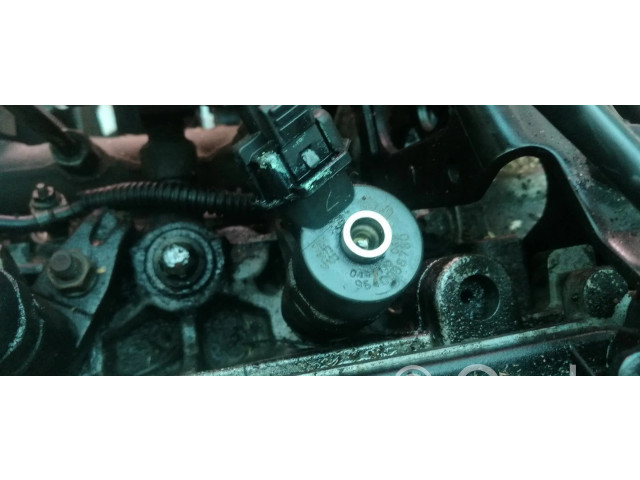 Форсунка 9640088780, 0445110062    Peugeot 406 для дизельного двигателя  2