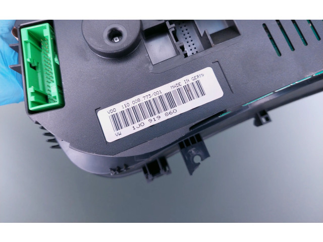 Панель приборов 1J0919860   Volkswagen Bora       