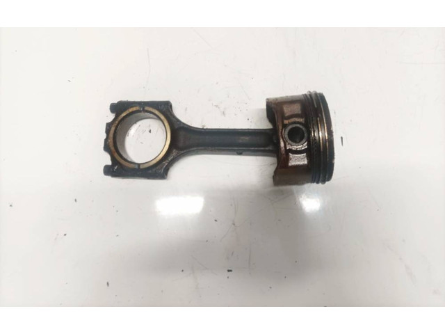 Поршень с шатуном Volvo S60