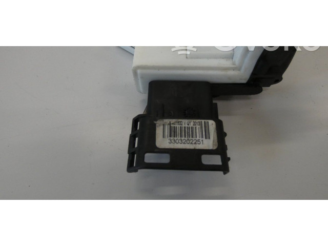 Замок багажника 8719E1, 8719E1 Citroen Berlingo 2003 - 2007 года