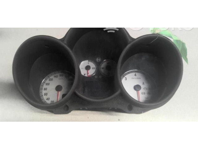 Панель приборов 156050197   Alfa Romeo GT       