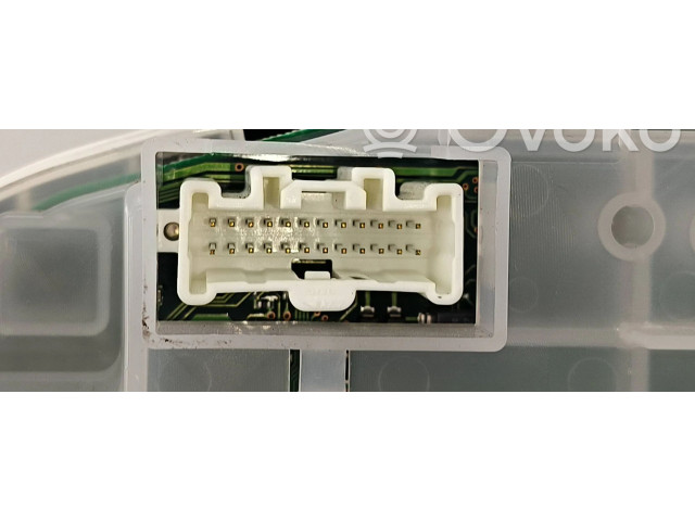 Přístrojová deska  Mitsubishi Pajero 2008   