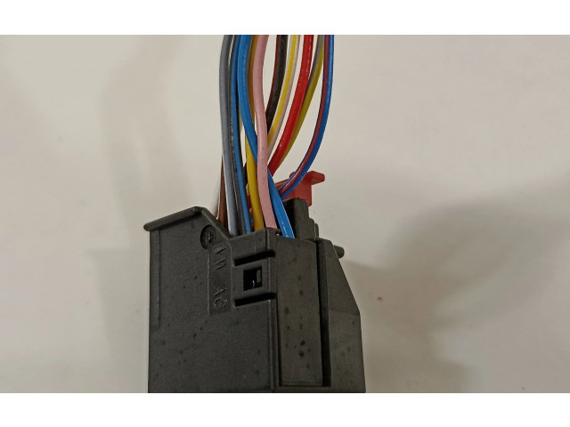 Turbodmychadlo Зеркало (управляемое электричеством) 82B857410 Audi A1 DLAC