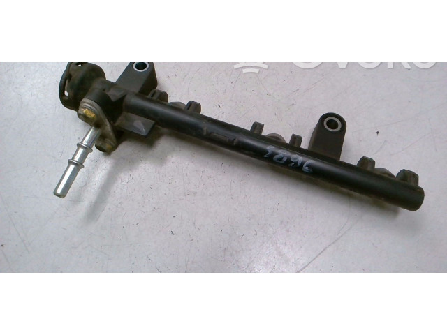 Топливная рампа 23814-00010   Citroen C1  