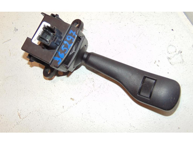 Ручка стеклоочистителей