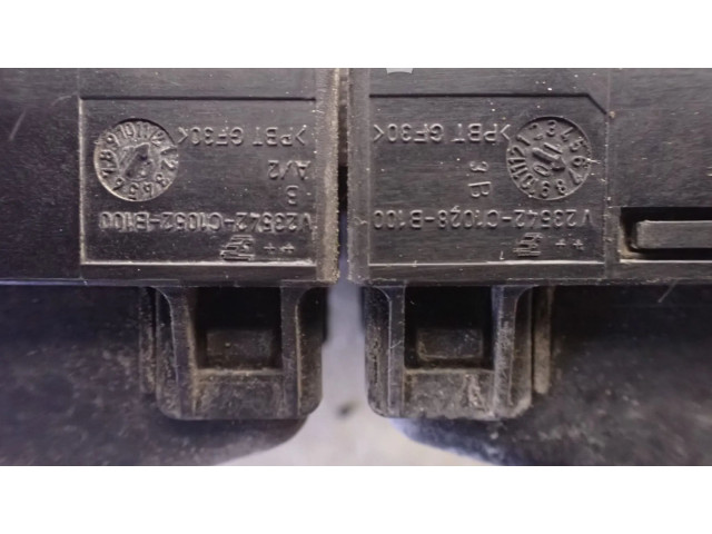 Блок управления двигателем ECU 03E906023AC Skoda Fabia Mk2 (5J)