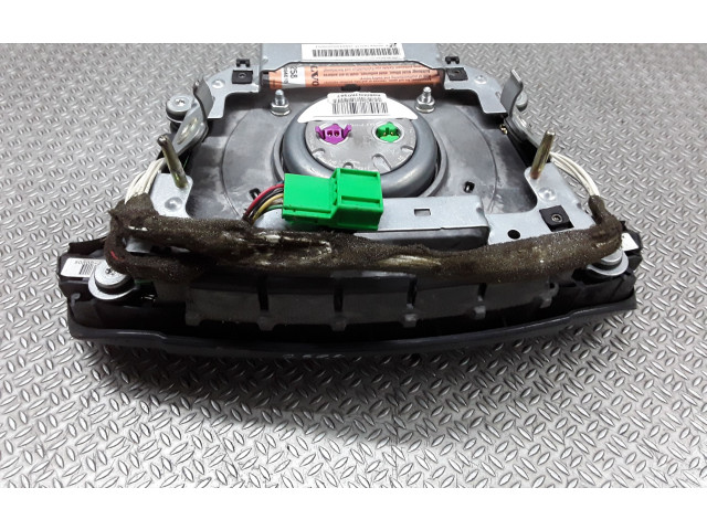 Подушка безопасности водителя 8684179 Volvo V70