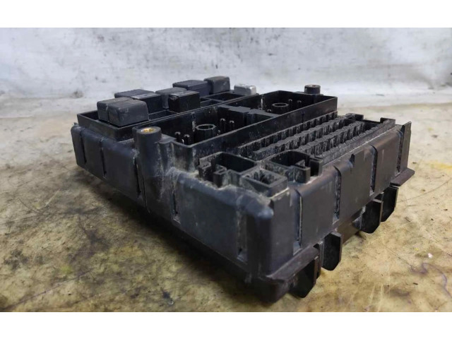 Блок предохранителей 56038406AM   Jeep Grand Cherokee (WJ)    