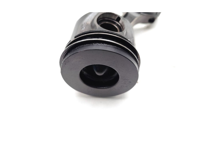 Píst    Ford Mondeo Mk III     