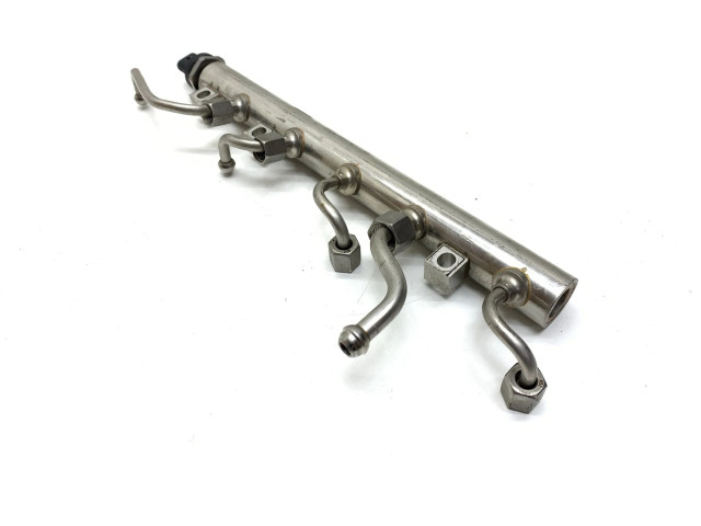 Vstřikovací lišta 8601017 BMW 7 G11 G12 pro benzínový motor 4.4 N63 B44 C