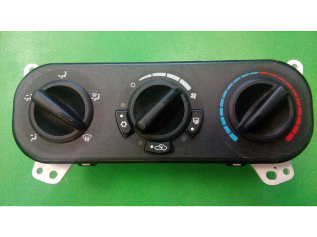 Блок управления климат-контролем P55111874AA, AM022 Jeep Patriot