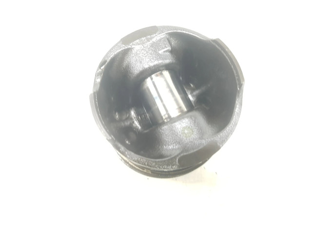 Поршень с шатуном 120A18001R, 120A18001R Dacia Sandero