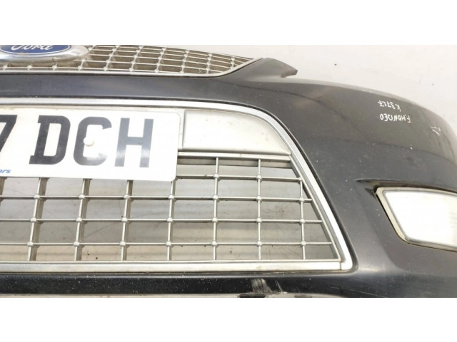 Передний бампер