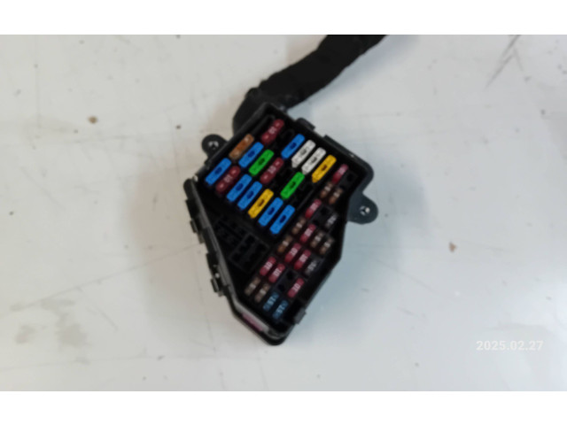 Блок предохранителей Skoda Octavia Mk1 (1U)