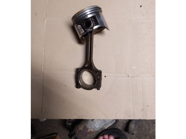 Píst    Honda Civic    D15b2 