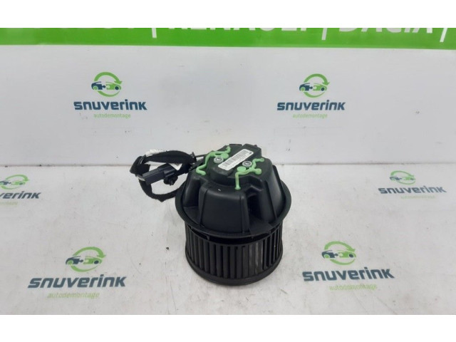 Моторчик заднего дворника     Citroen Berlingo