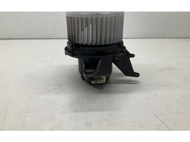 Вентилятор печки    5R2230100, 5R2230100   Fiat 500L