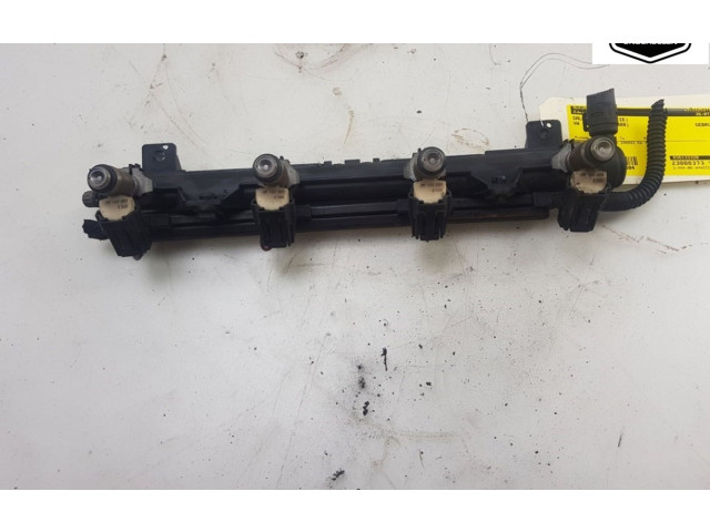 Топливная рампа 036133320, 036031AH Volkswagen Golf VI для двигателя CGGA