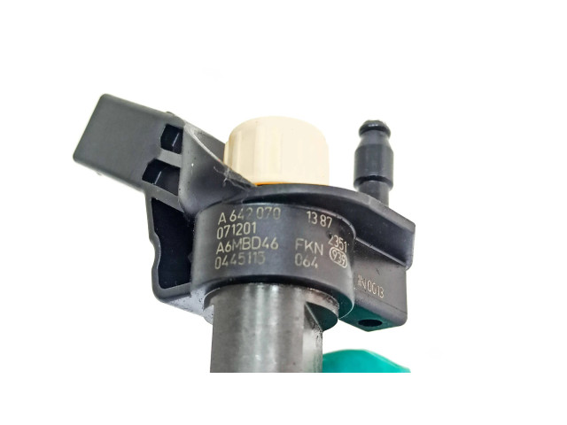 Форсунка A6420701387, A6MBD46    Mercedes-Benz R W251 для дизельного двигателя 642950 3