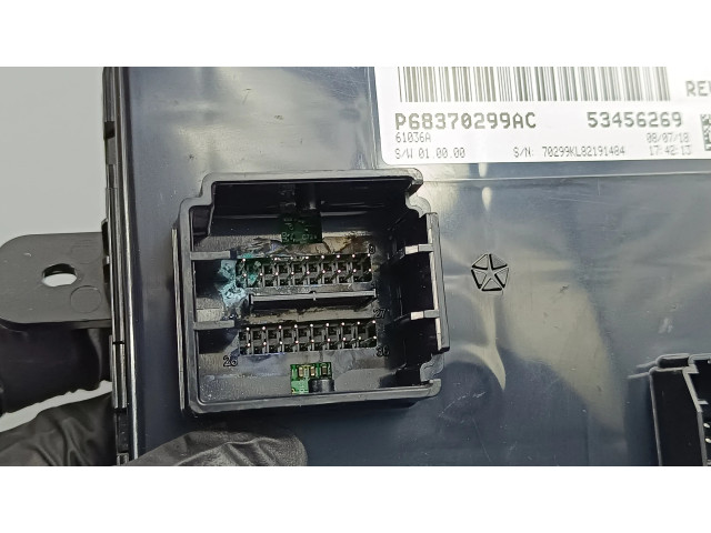 Блок управления P68370299AC   Jeep Cherokee