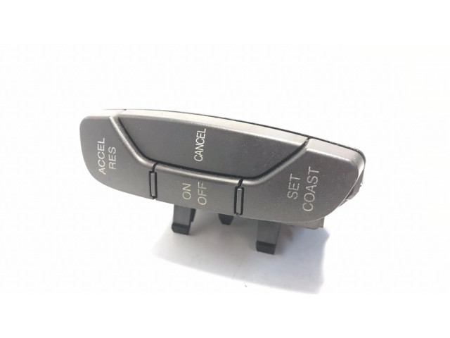 Кнопки рулевого колеса