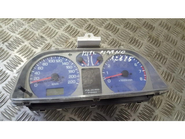 Панель приборов MR951032 Mitsubishi Pajero Pinin