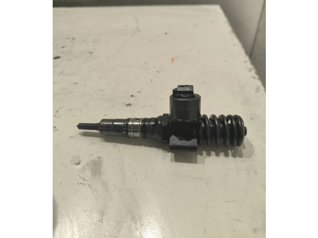 Форсунка 0414720404    Audi A3 S3 8P   