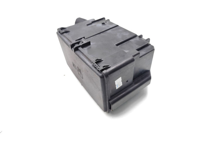 Блок предохранителей KU5T-14A003-GA Ford Transit Custom