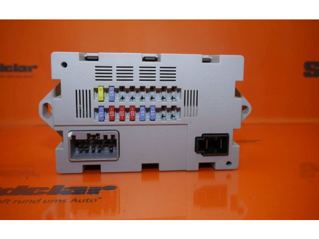 Блок предохранителей 73707520, 73707520 Jaguar XE