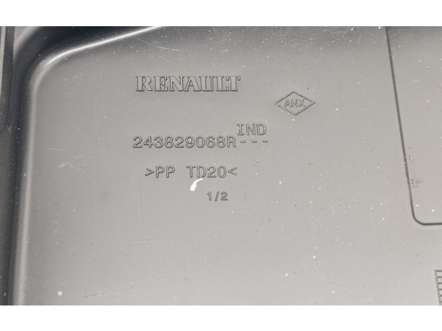 Блок предохранителей  243829068R   Dacia Duster II    