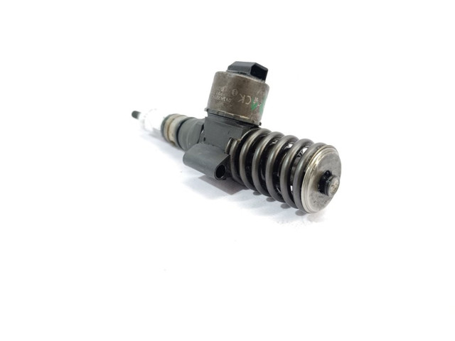 Форсунка 03G130073B    Audi A3 S3 8P  BKD 