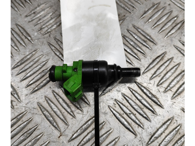 Vstřikovač A2710780549 Mercedes-Benz C W204 M 271.820