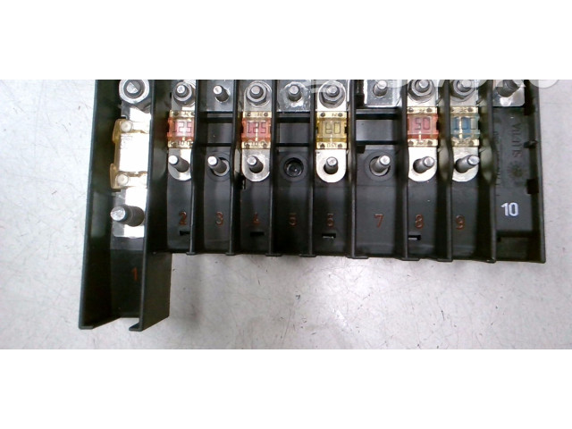 Pojistková skříňka 7H0937550 Volkswagen Multivan T5 2004