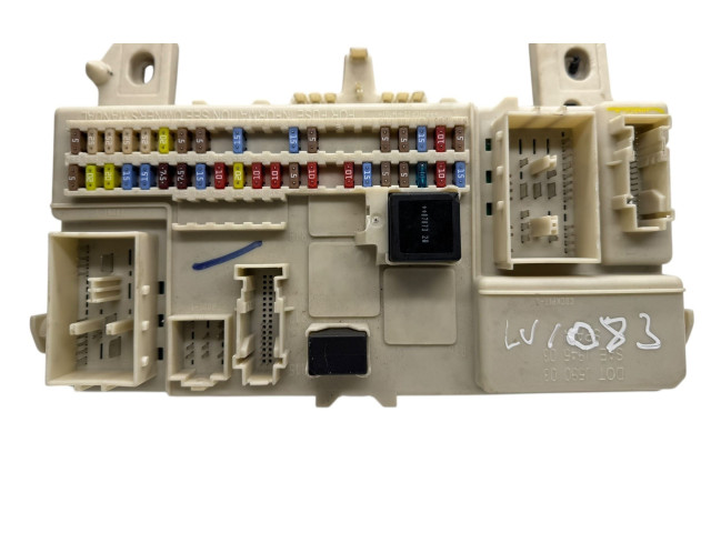 Блок предохранителей 31254317, 05131074   Volvo C30    