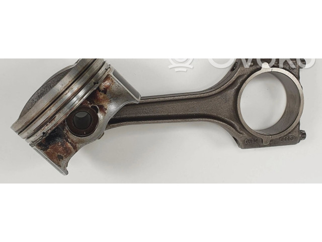 Píst 0822363R Audi A5