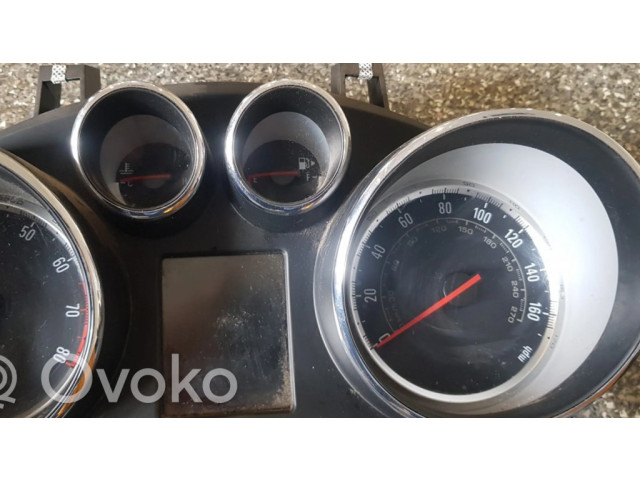 Přístrojová deska Buick Encore I 2013 95323180, 654663731