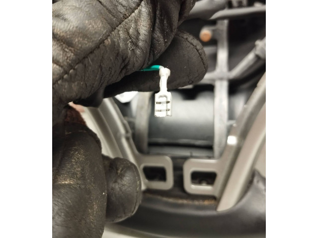 Volant Nissan Pulsar 2016 34216879A