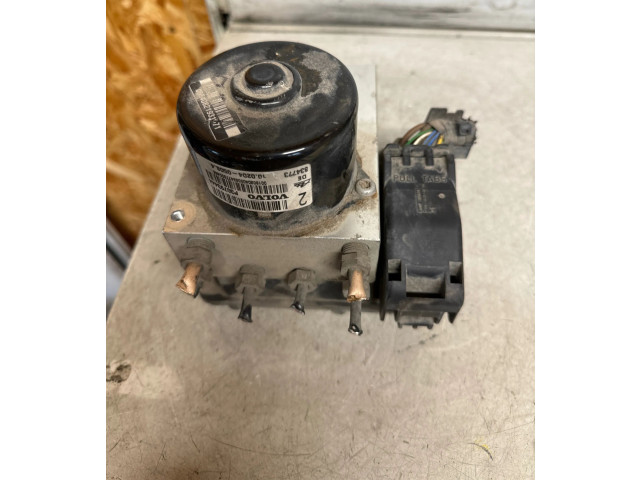 Блок АБС 30793445, 00401396E0 Volvo V70 2000 - 2004 года