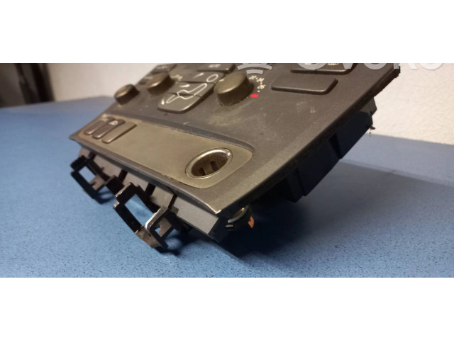 Блок управления климат-контролем 8682930   Volvo V70