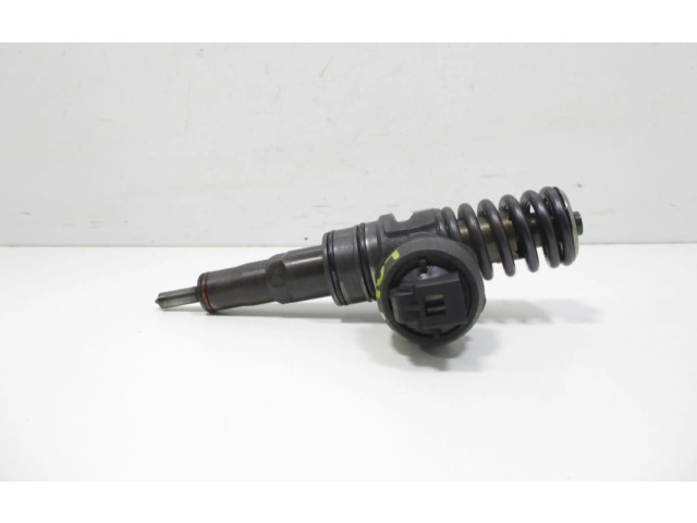 Форсунка 038130073AG Skoda Octavia Mk2 (1Z)