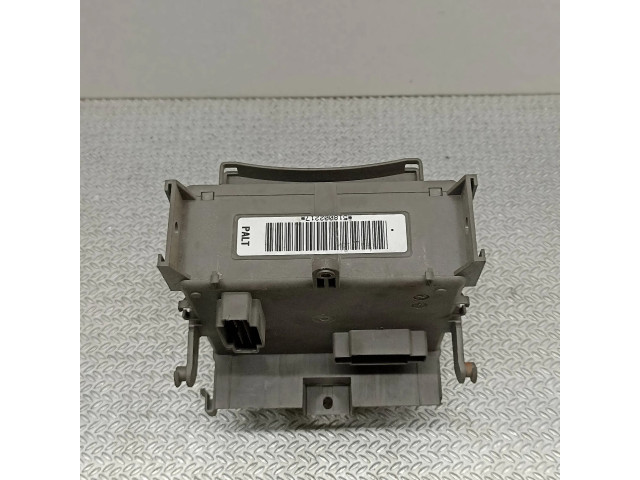 Pojistková skříňka 518002217, 8200148810 Renault Vel Satis 2002